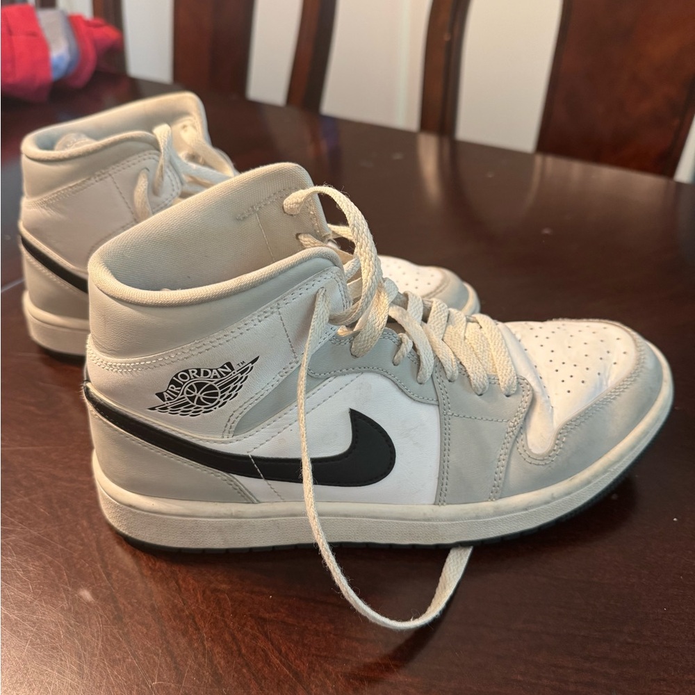 Nike Air Jordan Gray and White High-Tops